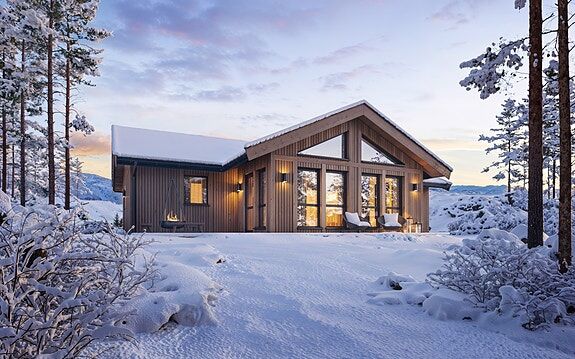 Blåne hytte tilsalgs, beliggende i fantastisk natur på Roaseter rett i Langsua Nationalpark